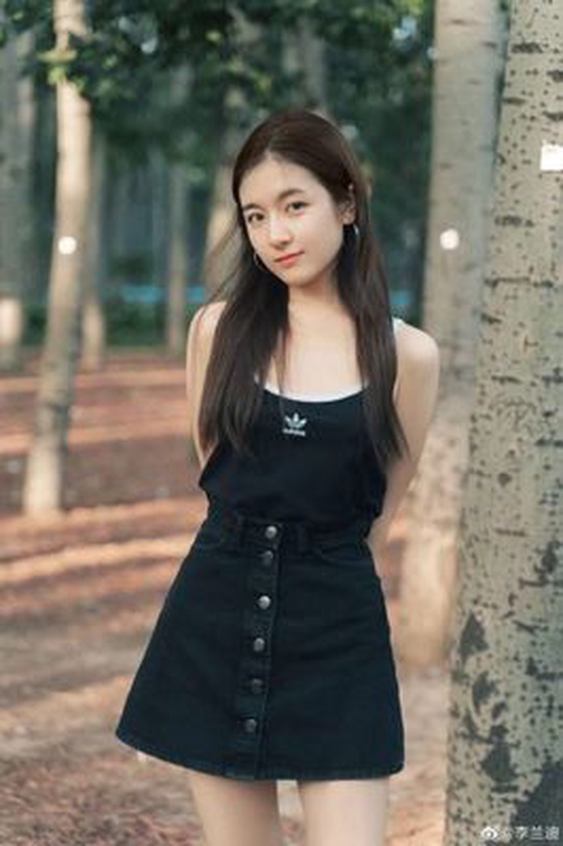 张婧仪