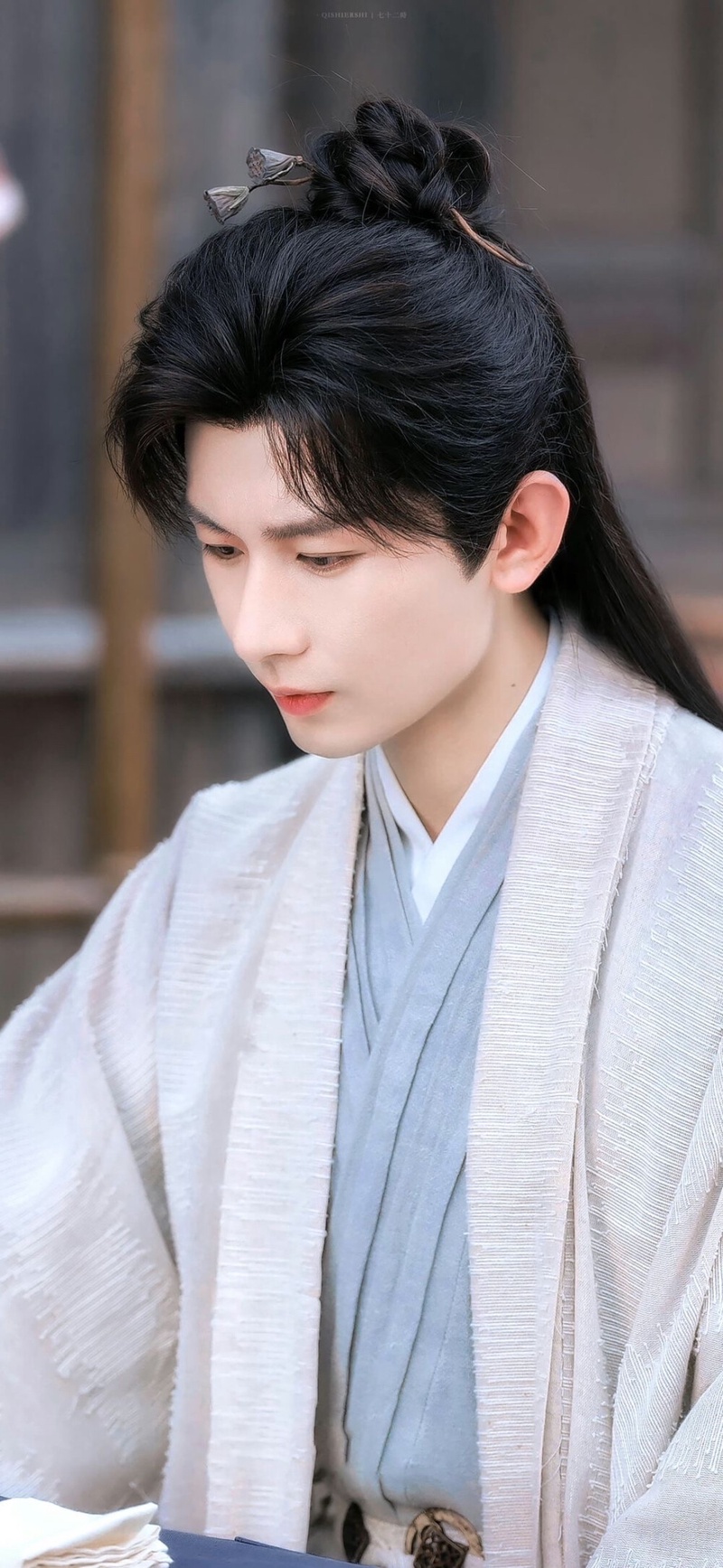 成毅